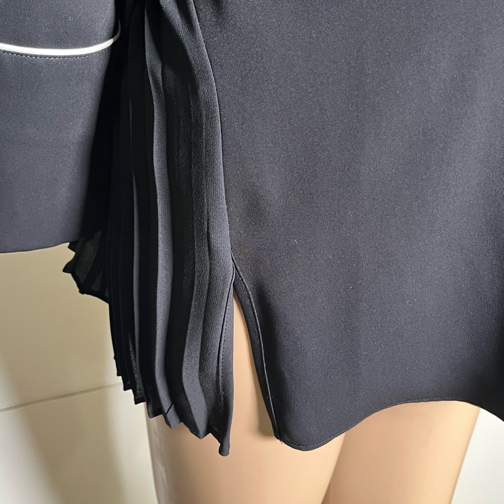 Alfani Open Front Cardigan Petite
Small Black 3/4 Sleeve 100% Polyester - Picture 6 of 17